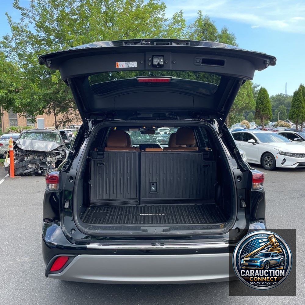 2025 Toyota Highlander Platinum