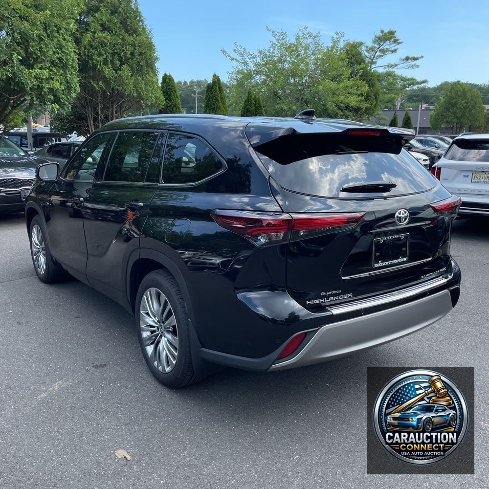 2025 Toyota Highlander Platinum