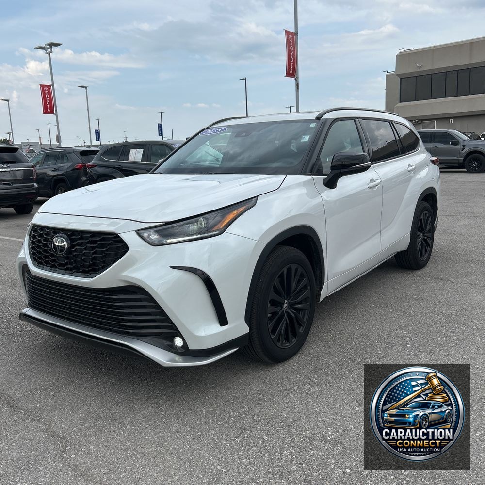 2025 Toyota Highlander XSE