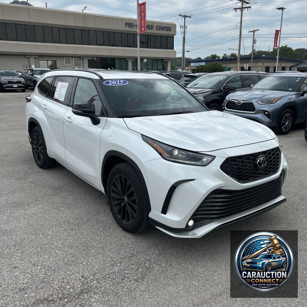 2025 Toyota Highlander XSE