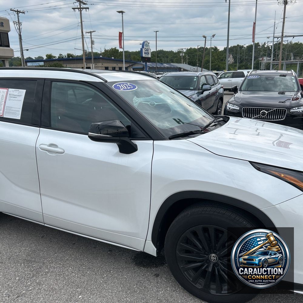 2025 Toyota Highlander XSE