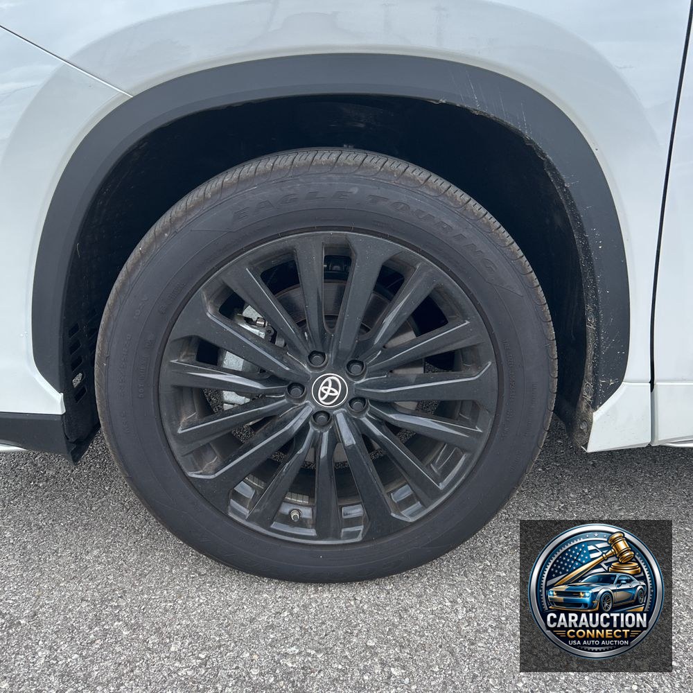 2025 Toyota Highlander XSE