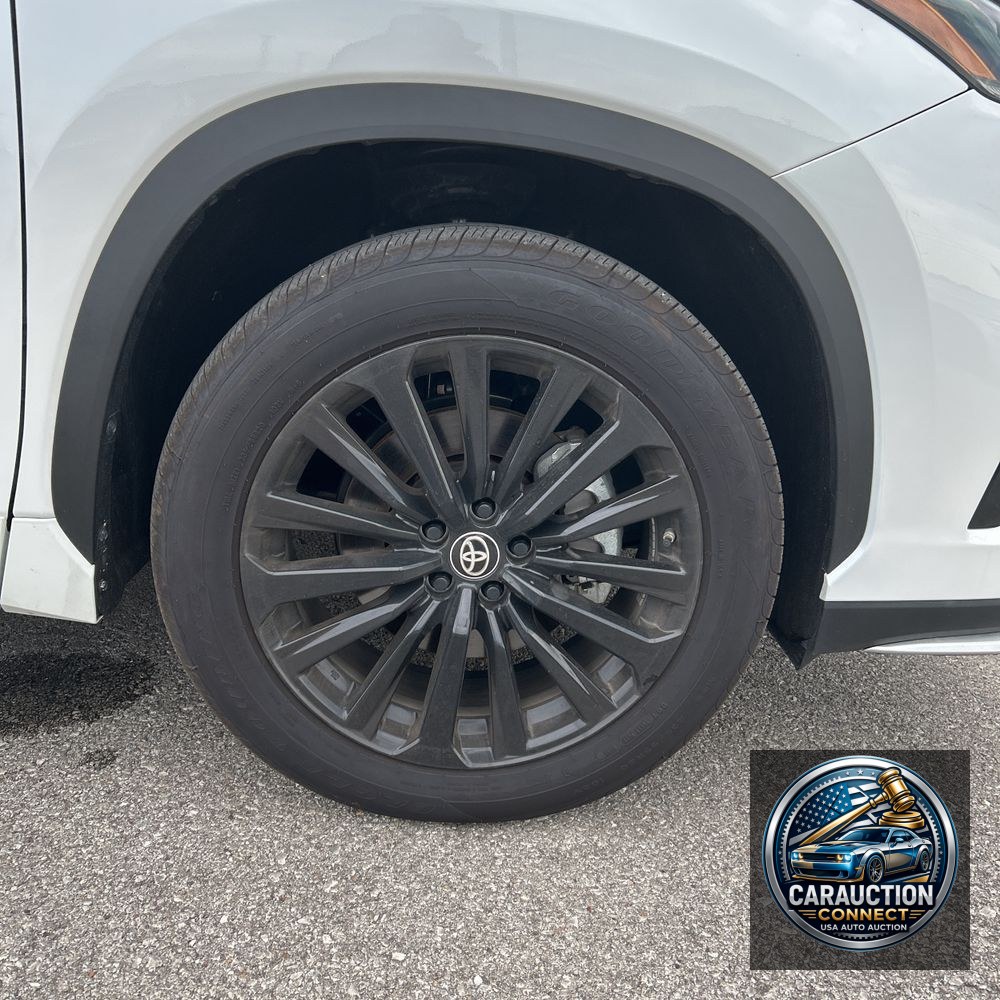 2025 Toyota Highlander XSE