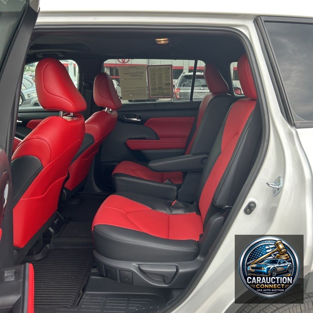 2025 Toyota Highlander XSE