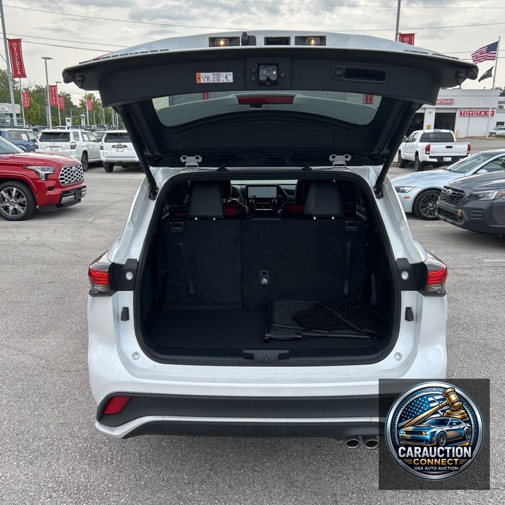 2025 Toyota Highlander XSE
