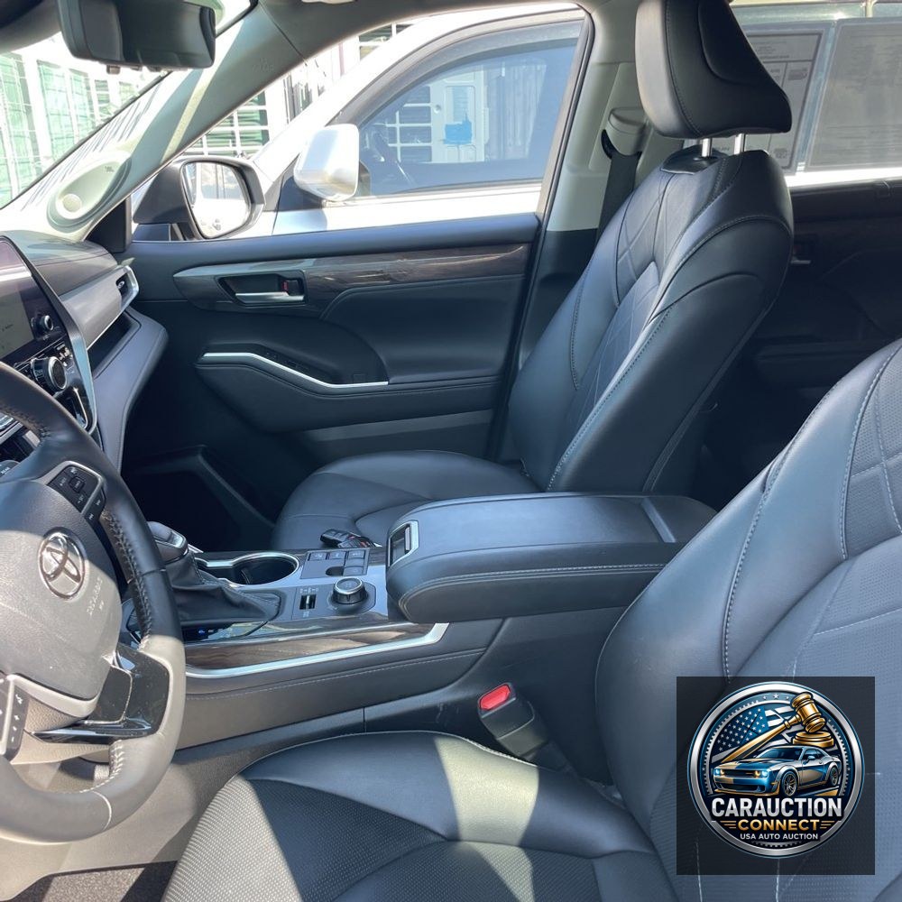 2024 Toyota Highlander Platinum