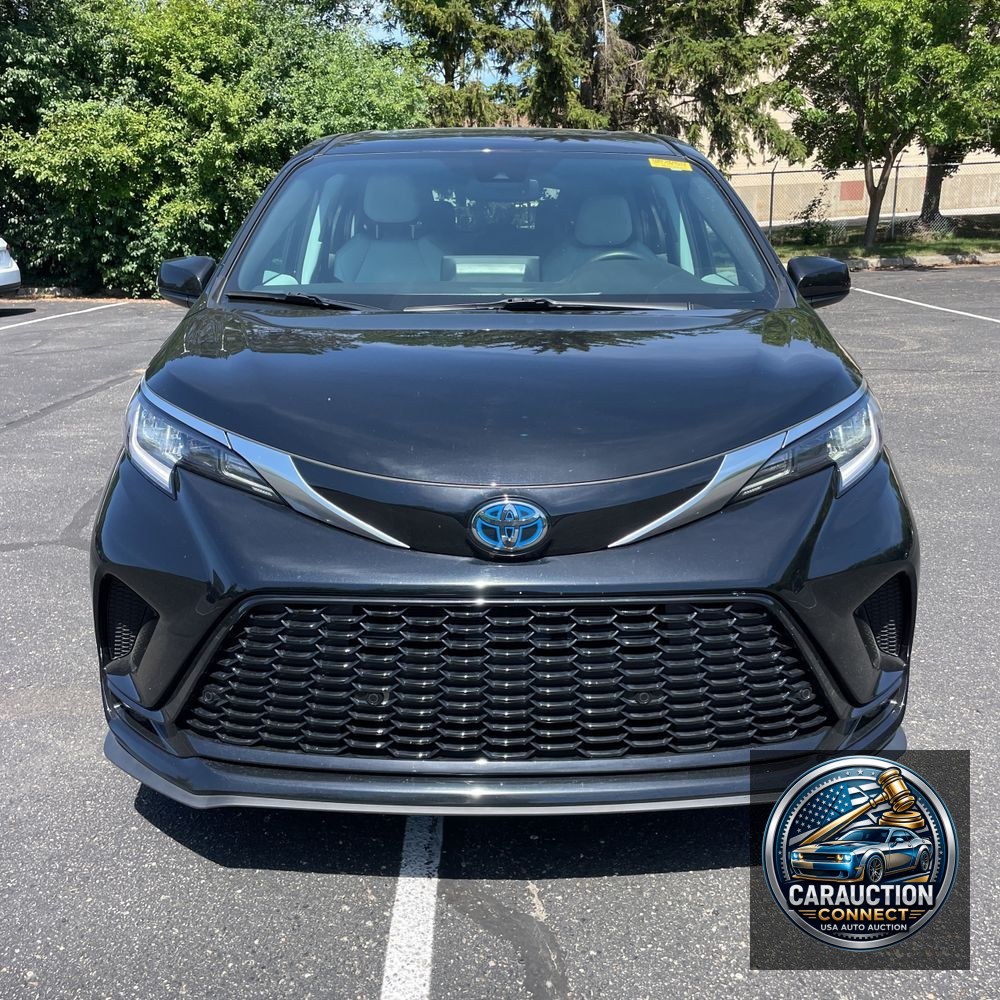 2024 Toyota Sienna XSE 7-Passenger