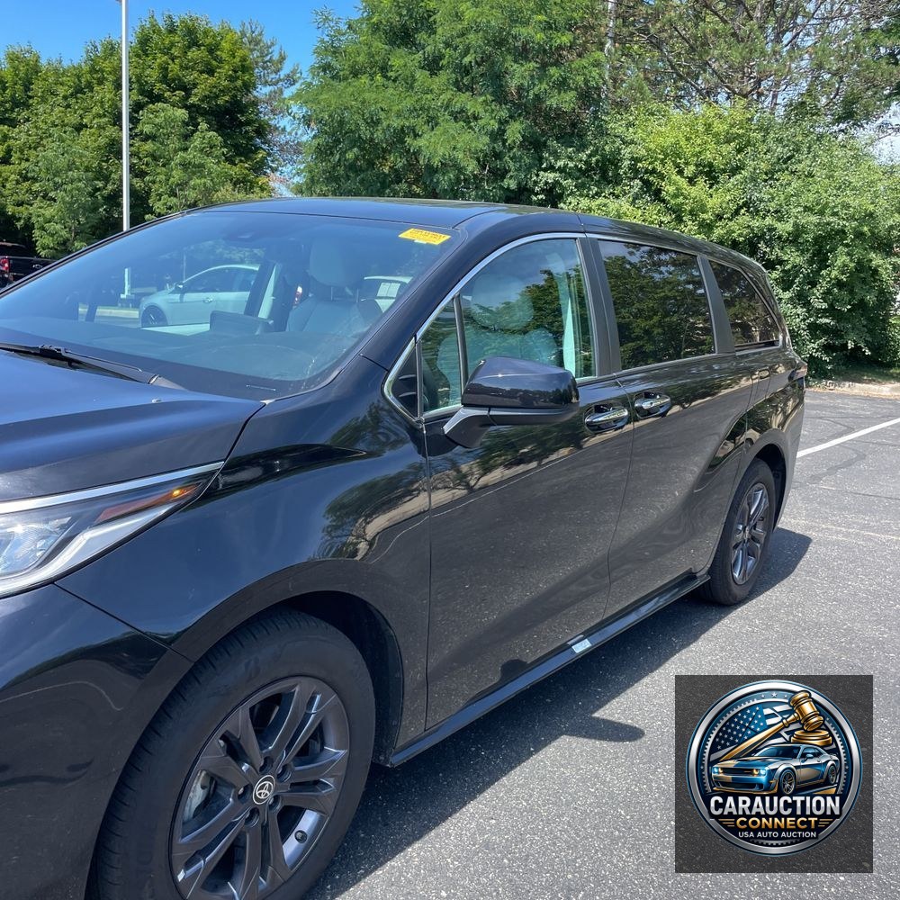2024 Toyota Sienna XSE 7-Passenger