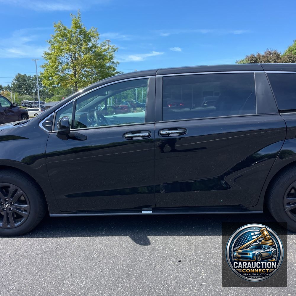 2024 Toyota Sienna XSE 7-Passenger