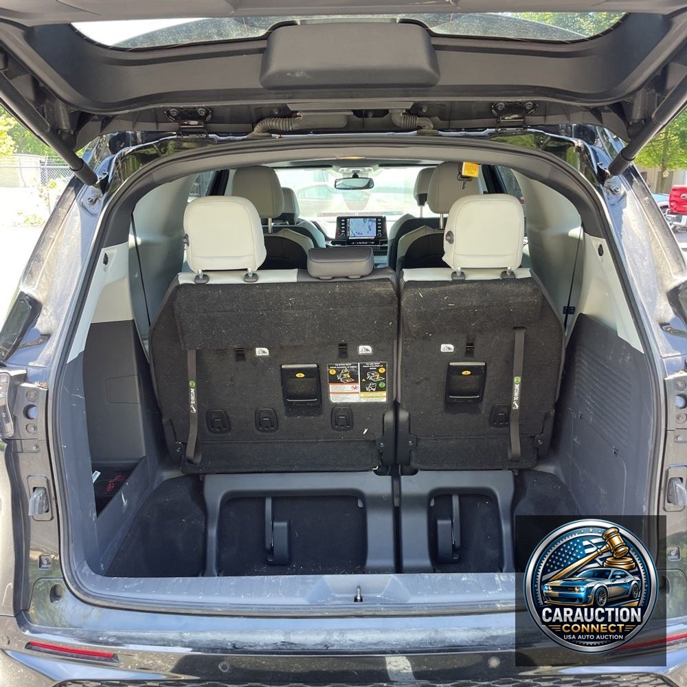 2024 Toyota Sienna XSE 7-Passenger