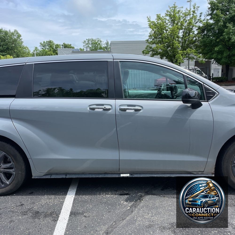 2024 Toyota Sienna XSE 7-Passenger