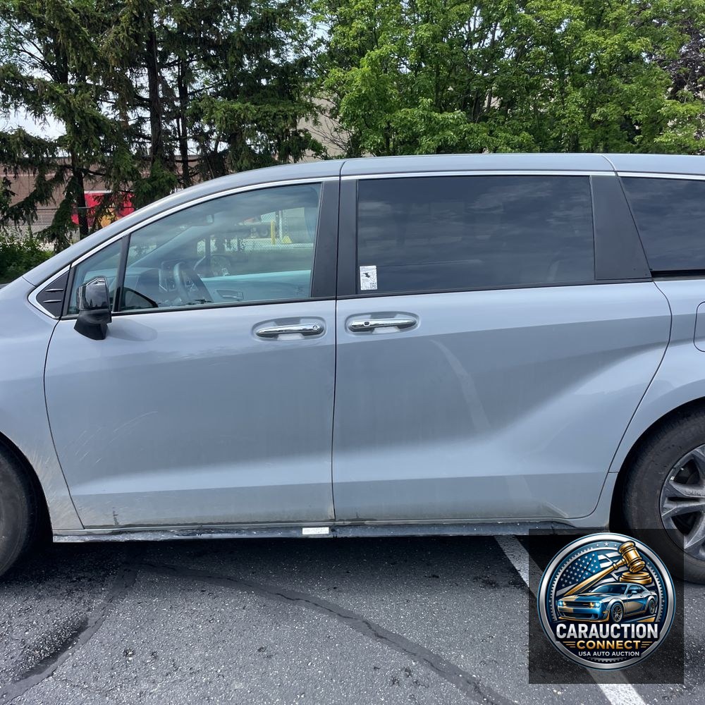 2024 Toyota Sienna XSE 7-Passenger