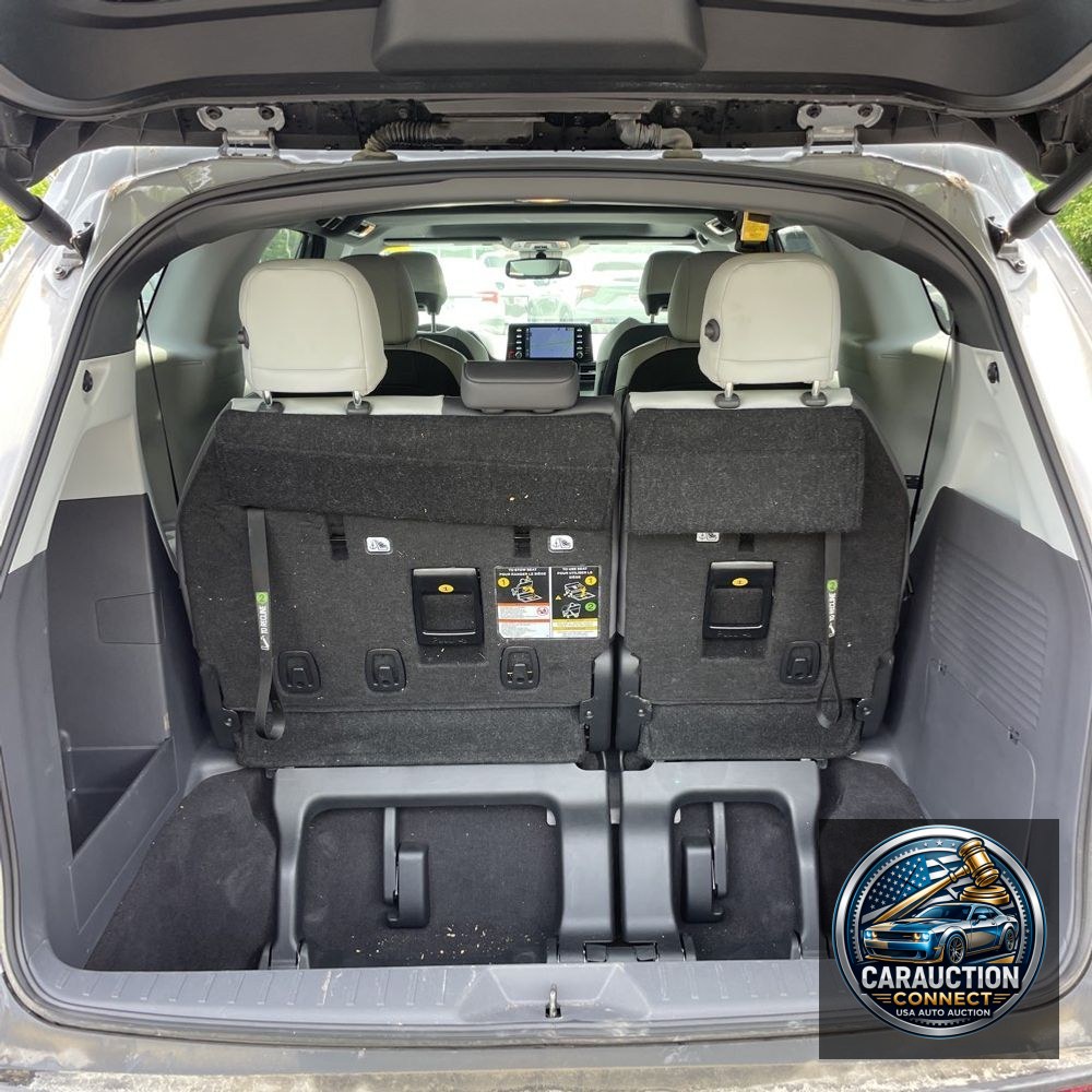 2024 Toyota Sienna XSE 7-Passenger