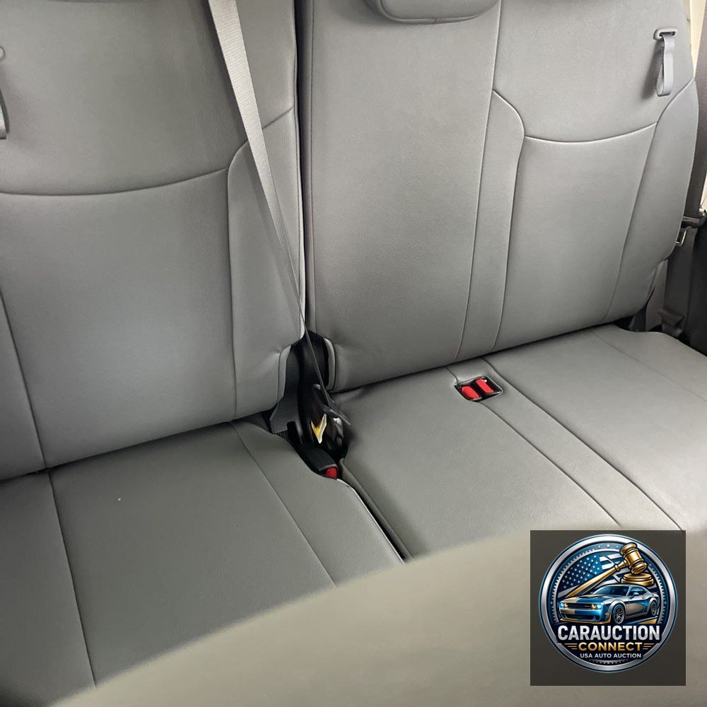 2024 Toyota Sienna XLE 8-Passenger