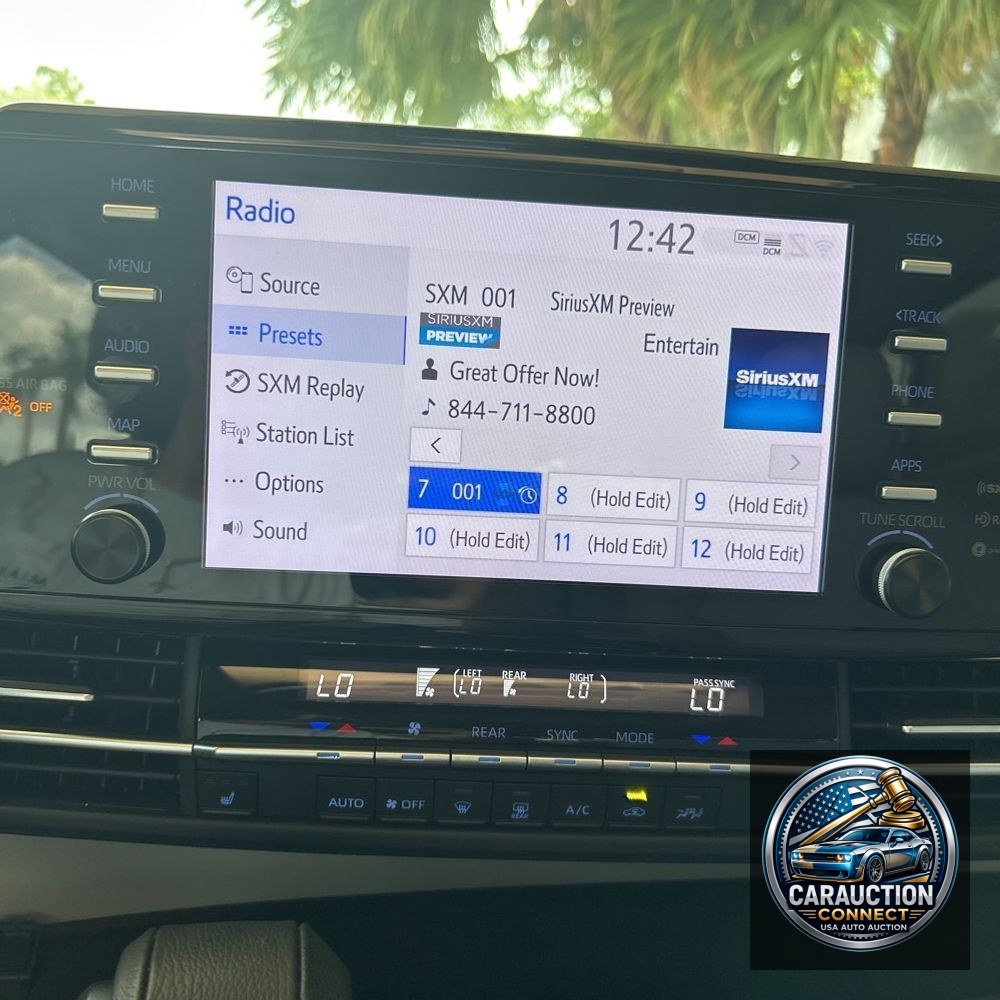 2024 Toyota Sienna XLE 8-Passenger