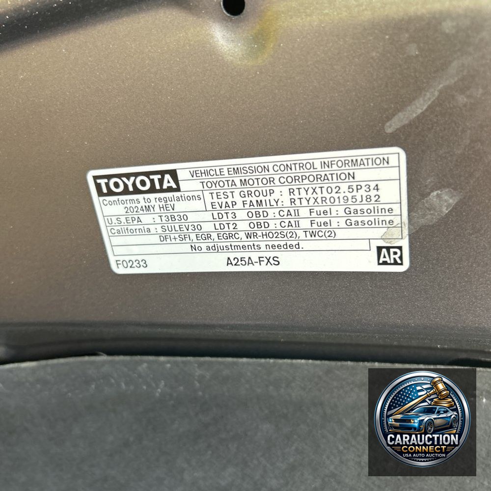 2024 Toyota Sienna XLE 8-Passenger