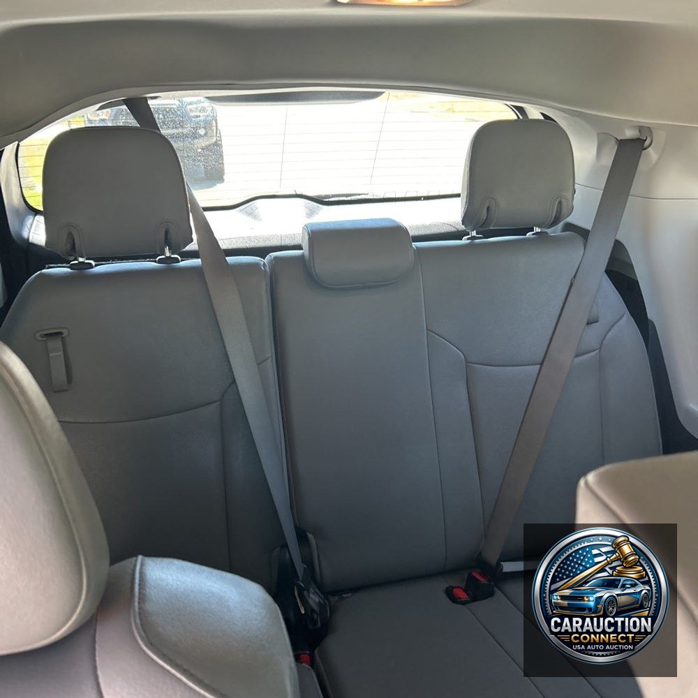 2024 Toyota Sienna XLE 8-Passenger