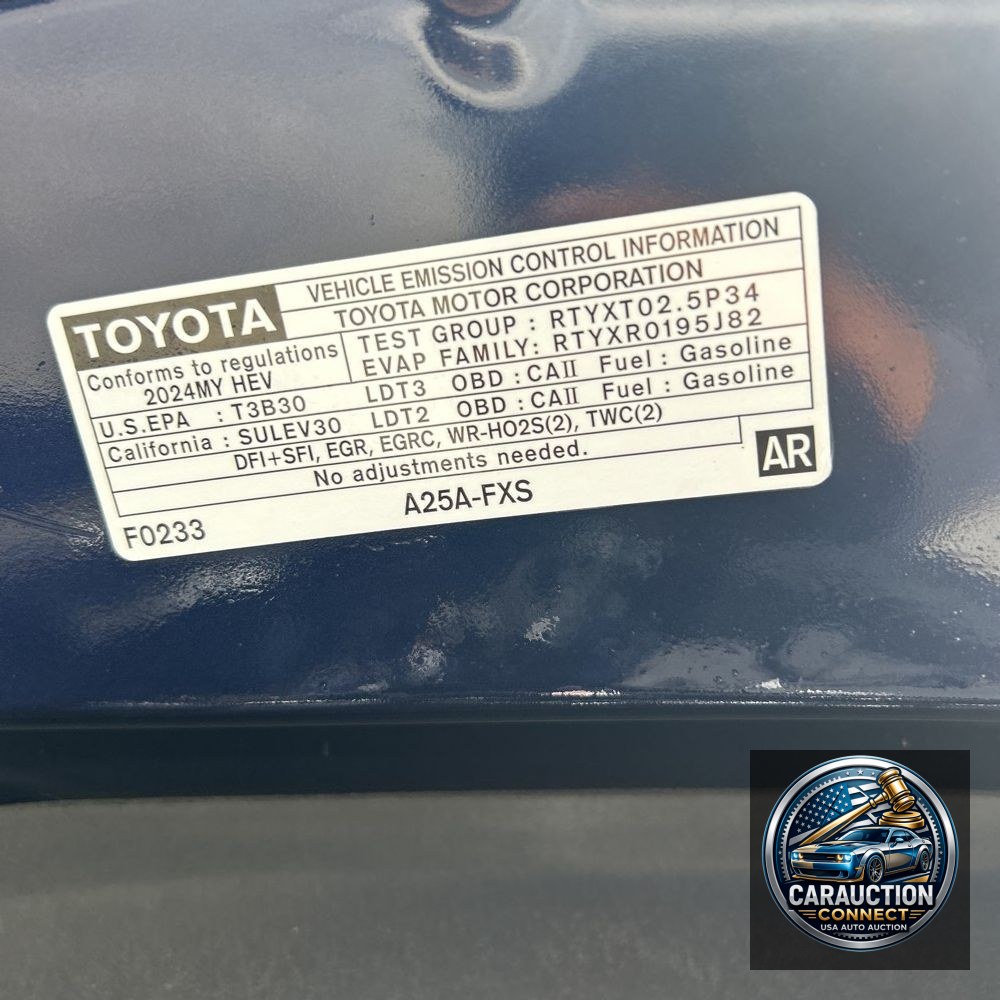 2024 Toyota Sienna XLE 8-Passenger