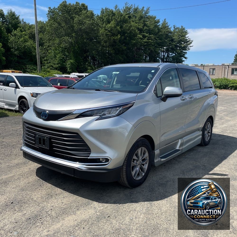 2021 Toyota Sienna XLE 7-Passenger