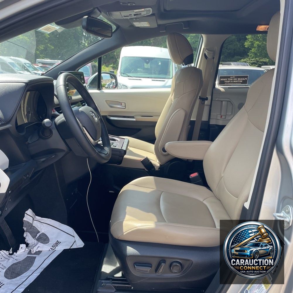 2021 Toyota Sienna XLE 7-Passenger