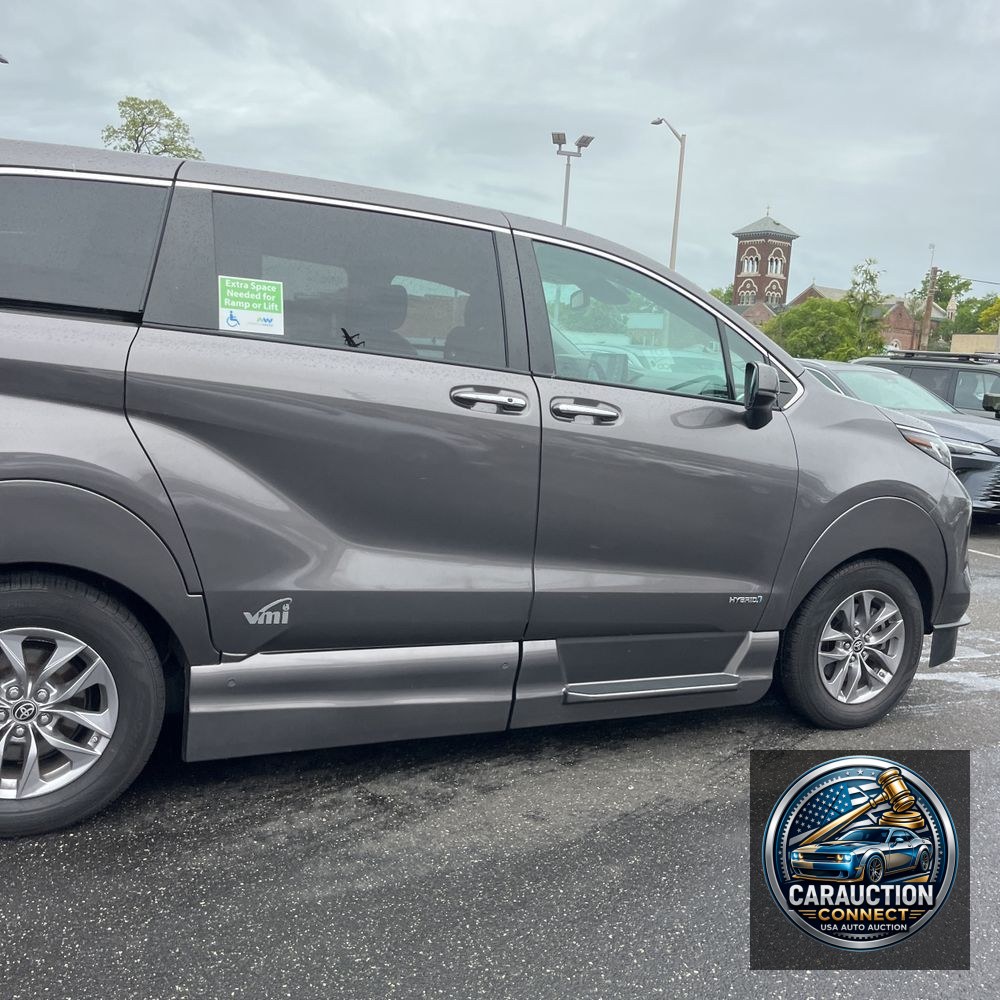 2021 Toyota Sienna XLE 7-Passenger