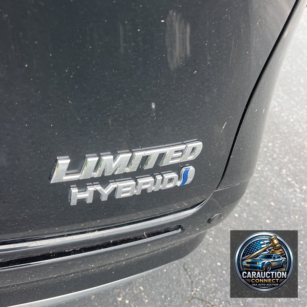 2023 Toyota Sienna Limited 7-Passenger