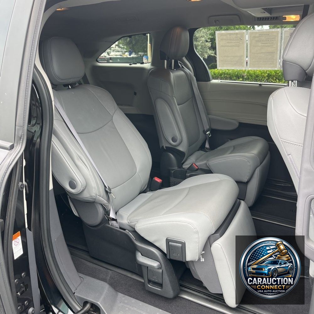 2023 Toyota Sienna Limited 7-Passenger
