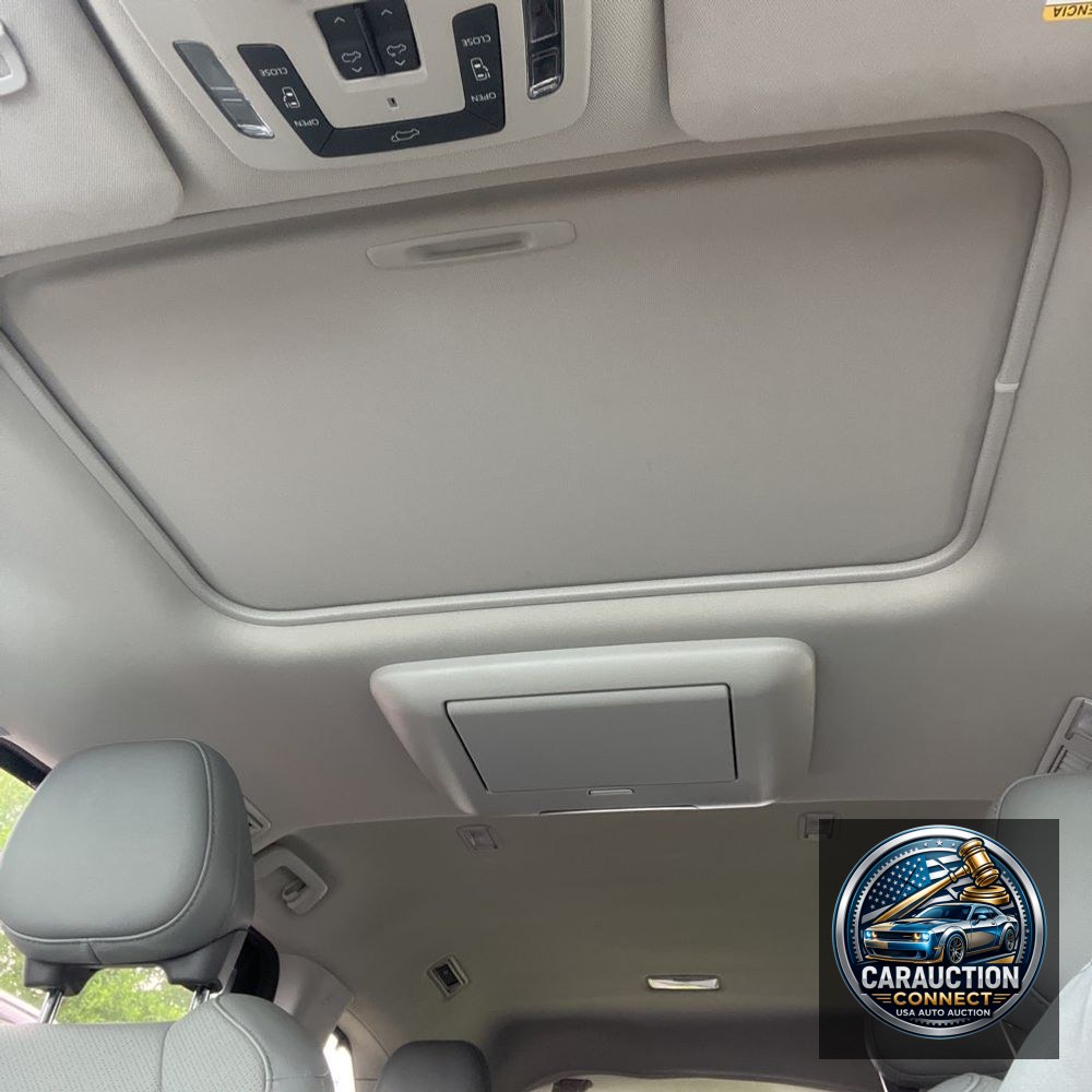 2023 Toyota Sienna Limited 7-Passenger
