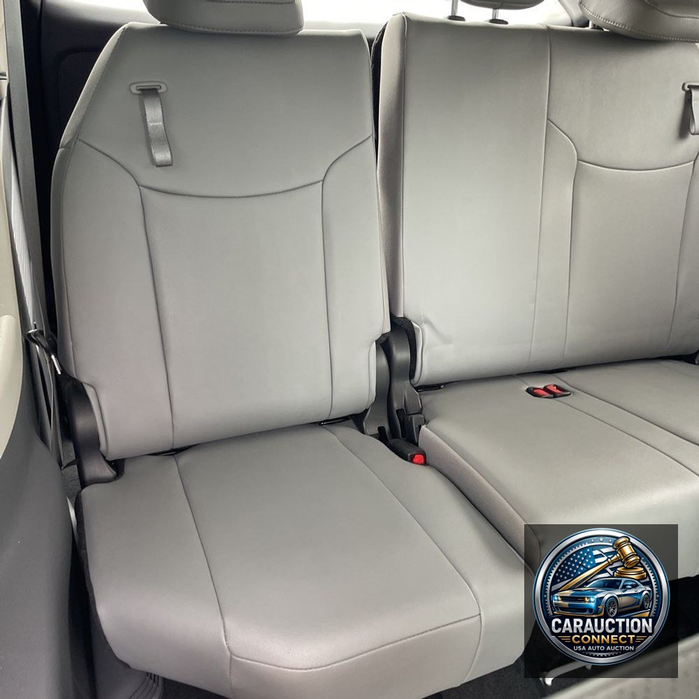 2023 Toyota Sienna Limited 7-Passenger