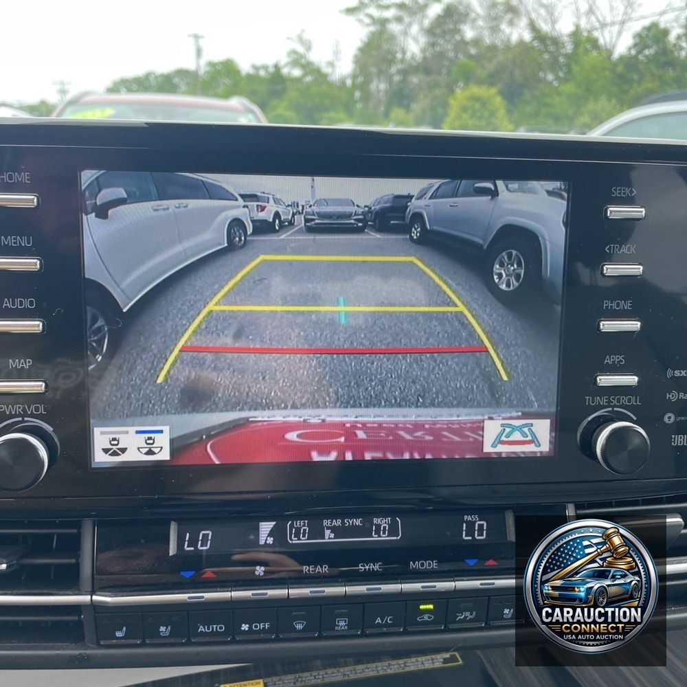 2023 Toyota Sienna Limited 7-Passenger