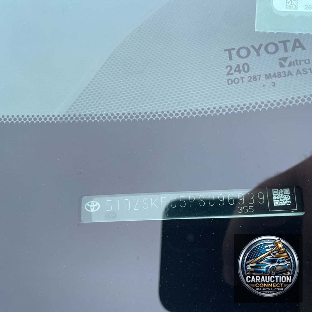2023 Toyota Sienna Limited 7-Passenger