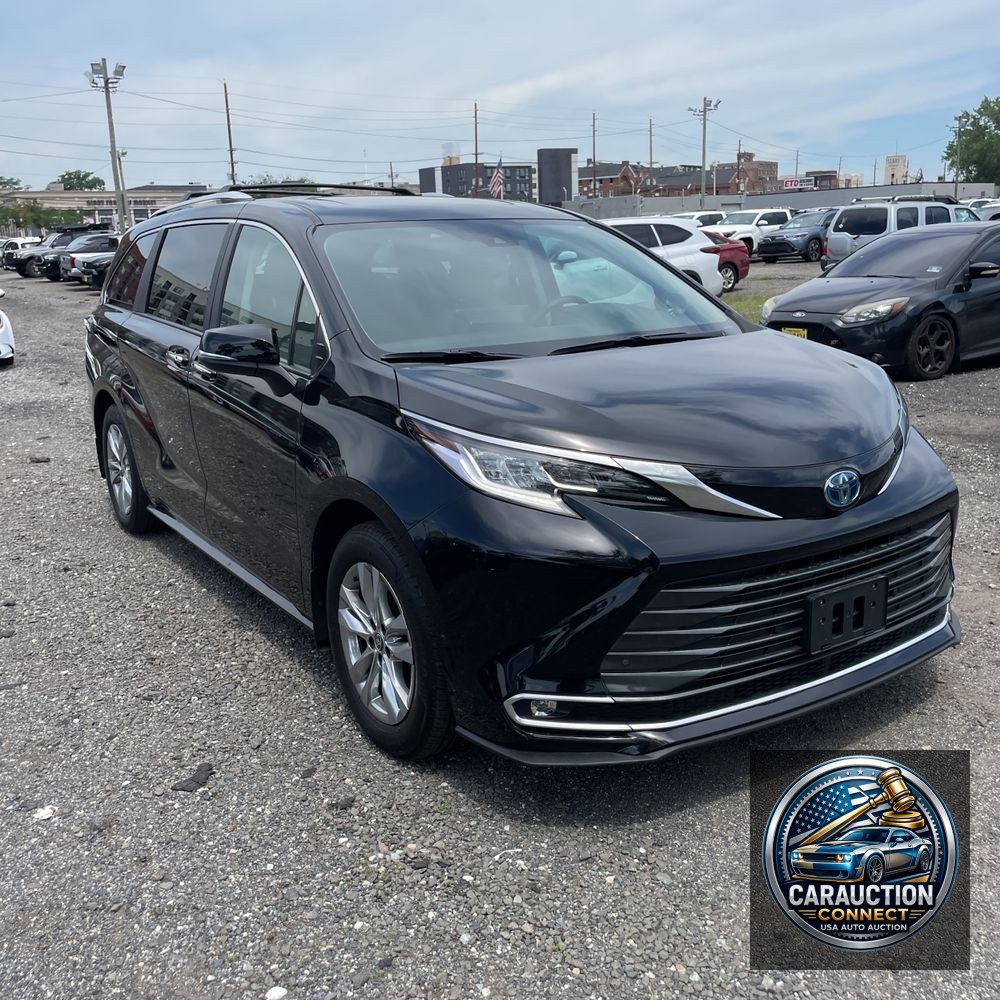 2024 Toyota Sienna Limited 7-Passenger