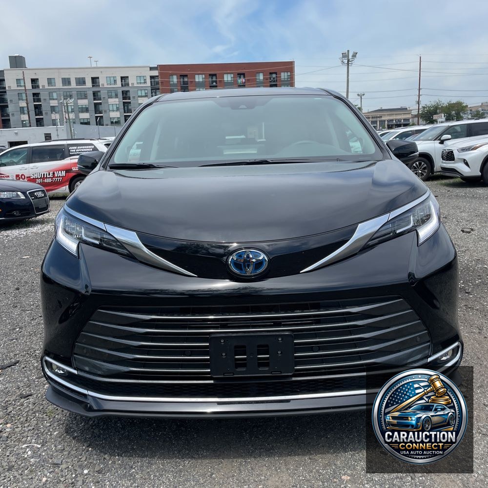 2024 Toyota Sienna Limited 7-Passenger