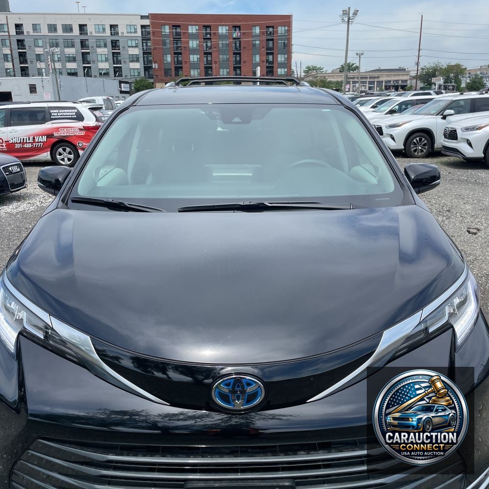 2024 Toyota Sienna Limited 7-Passenger