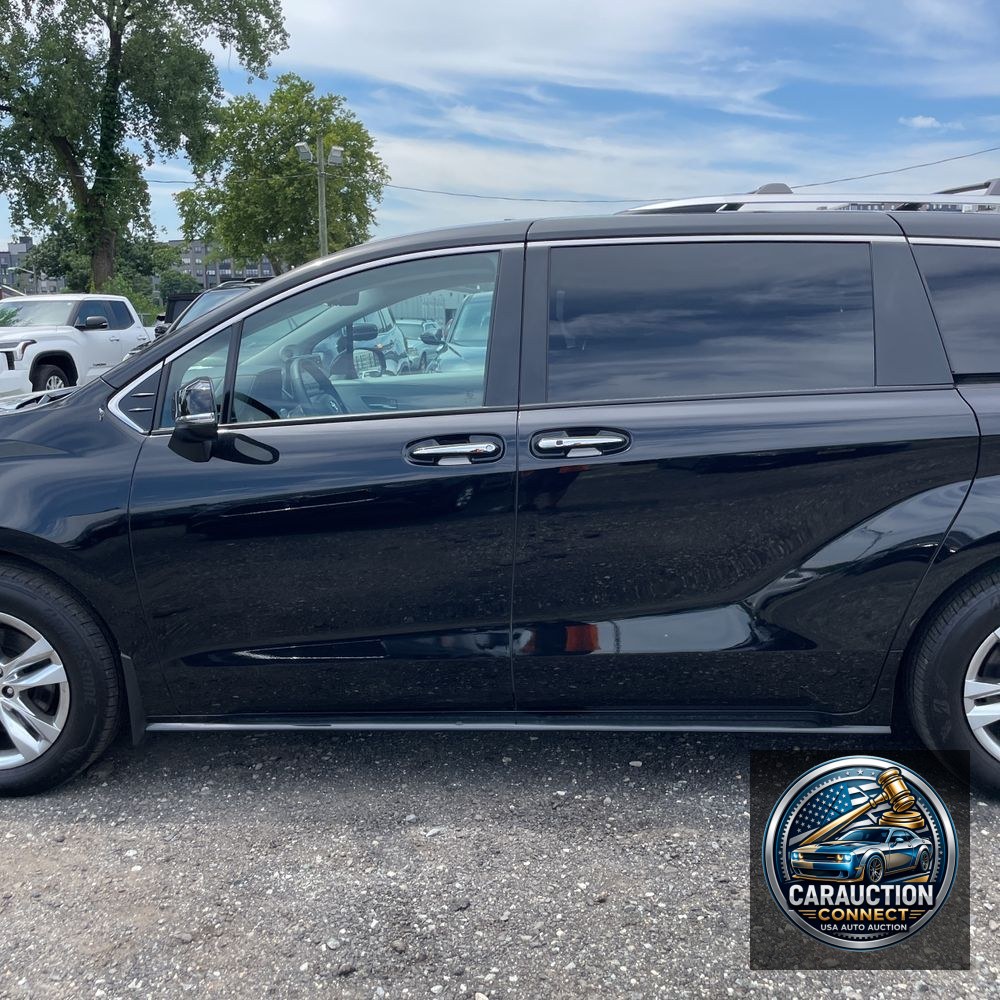 2024 Toyota Sienna Limited 7-Passenger