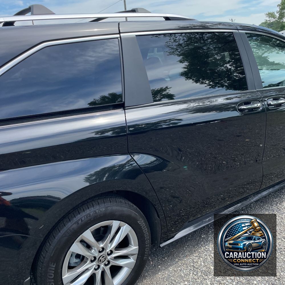 2024 Toyota Sienna Limited 7-Passenger