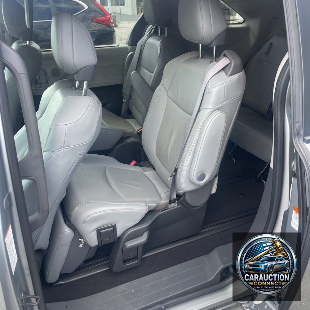 2024 Toyota Sienna Limited 7-Passenger