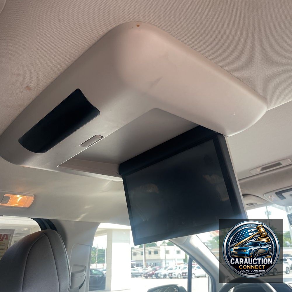 2024 Toyota Sienna Limited 7-Passenger