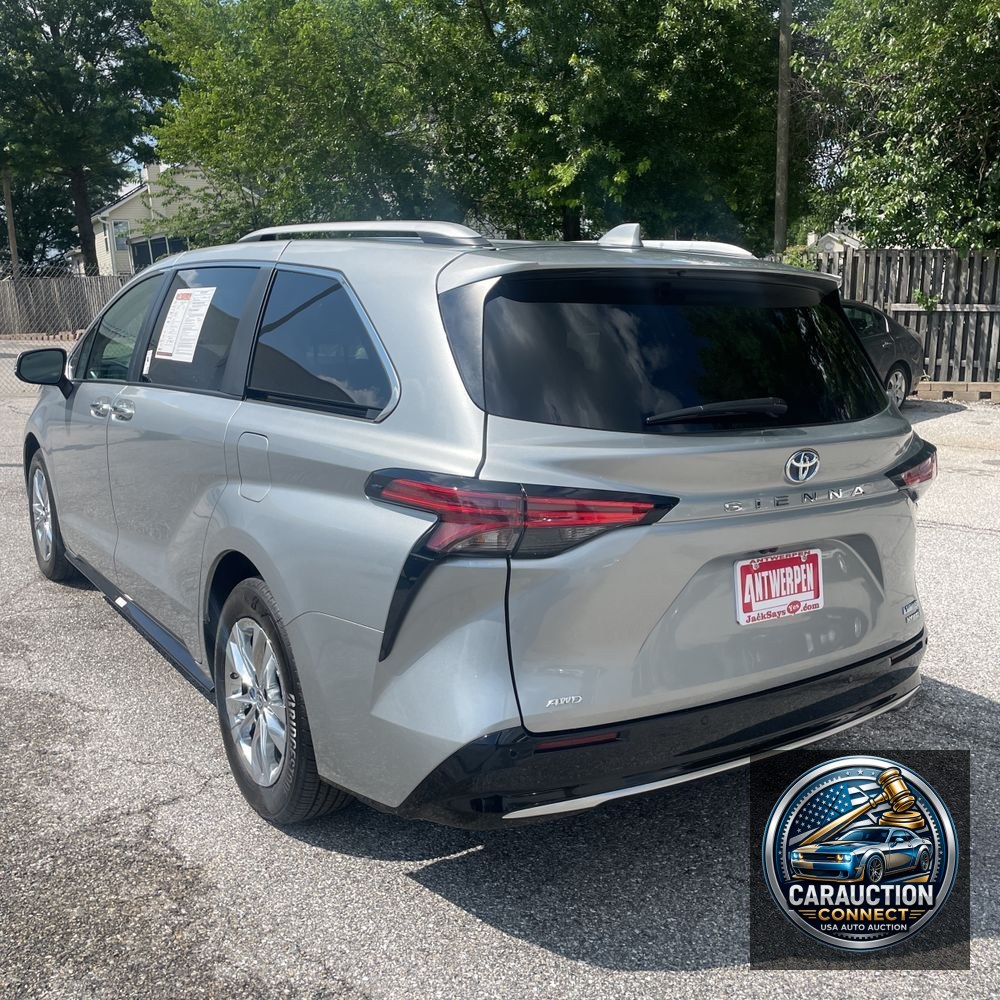2024 Toyota Sienna Limited 7-Passenger