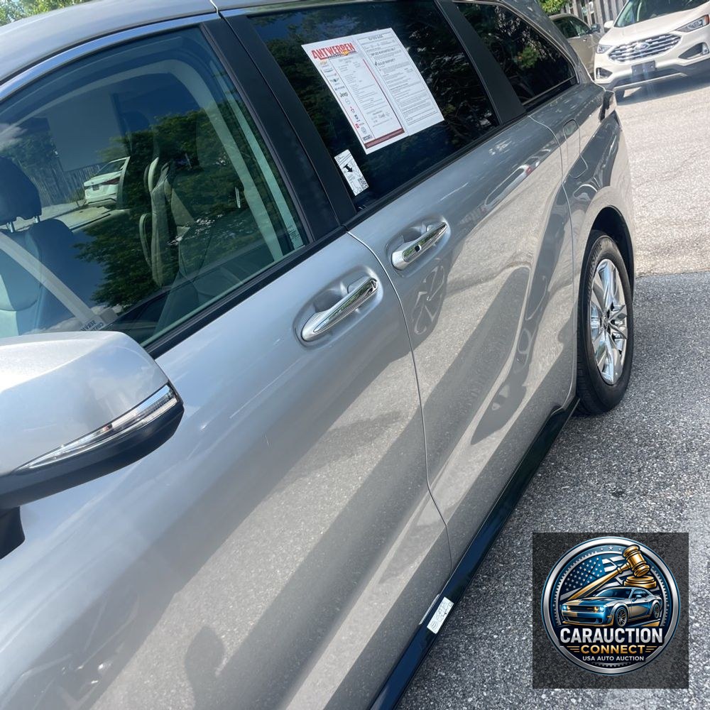2024 Toyota Sienna Limited 7-Passenger