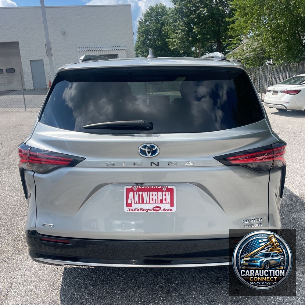 2024 Toyota Sienna Limited 7-Passenger