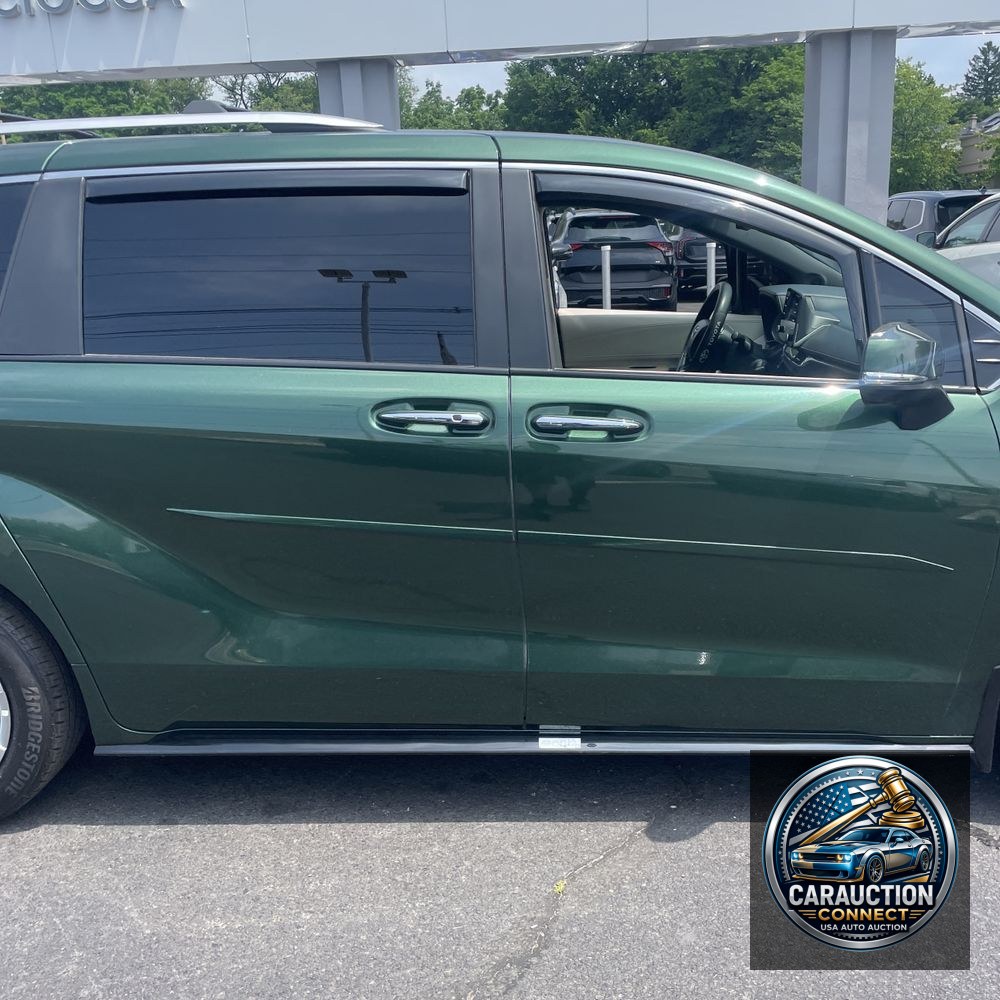 2023 Toyota Sienna Limited 7-Passenger