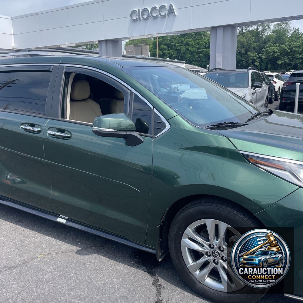 2023 Toyota Sienna Limited 7-Passenger