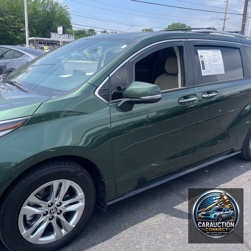 2023 Toyota Sienna Limited 7-Passenger