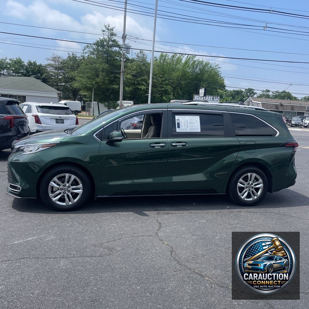 2023 Toyota Sienna Limited 7-Passenger