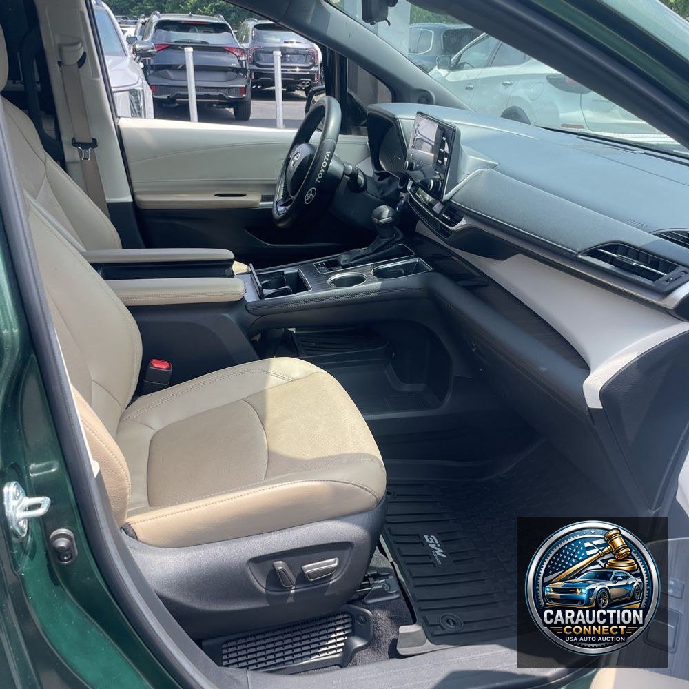 2023 Toyota Sienna Limited 7-Passenger