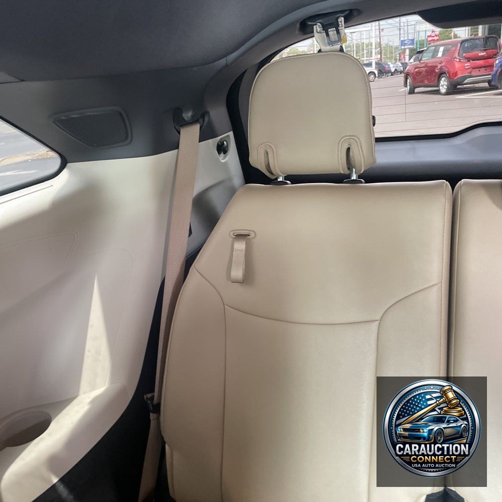2023 Toyota Sienna Limited 7-Passenger