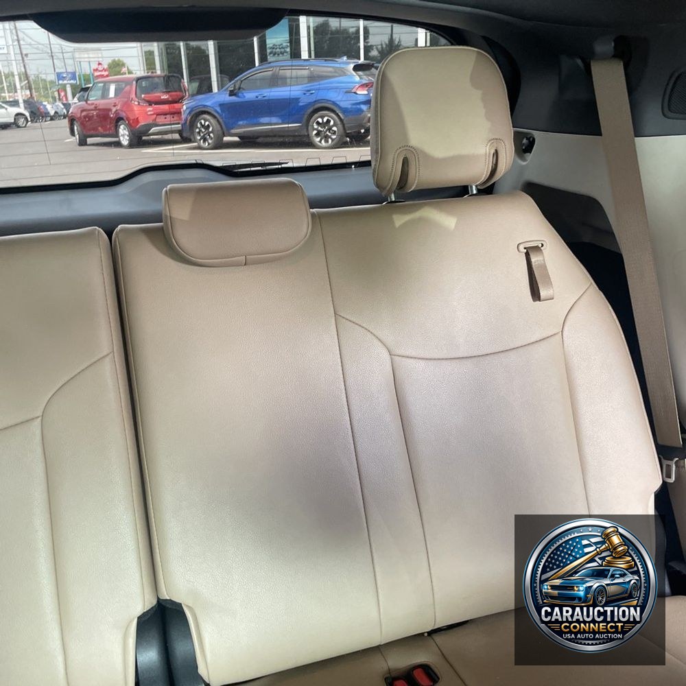 2023 Toyota Sienna Limited 7-Passenger