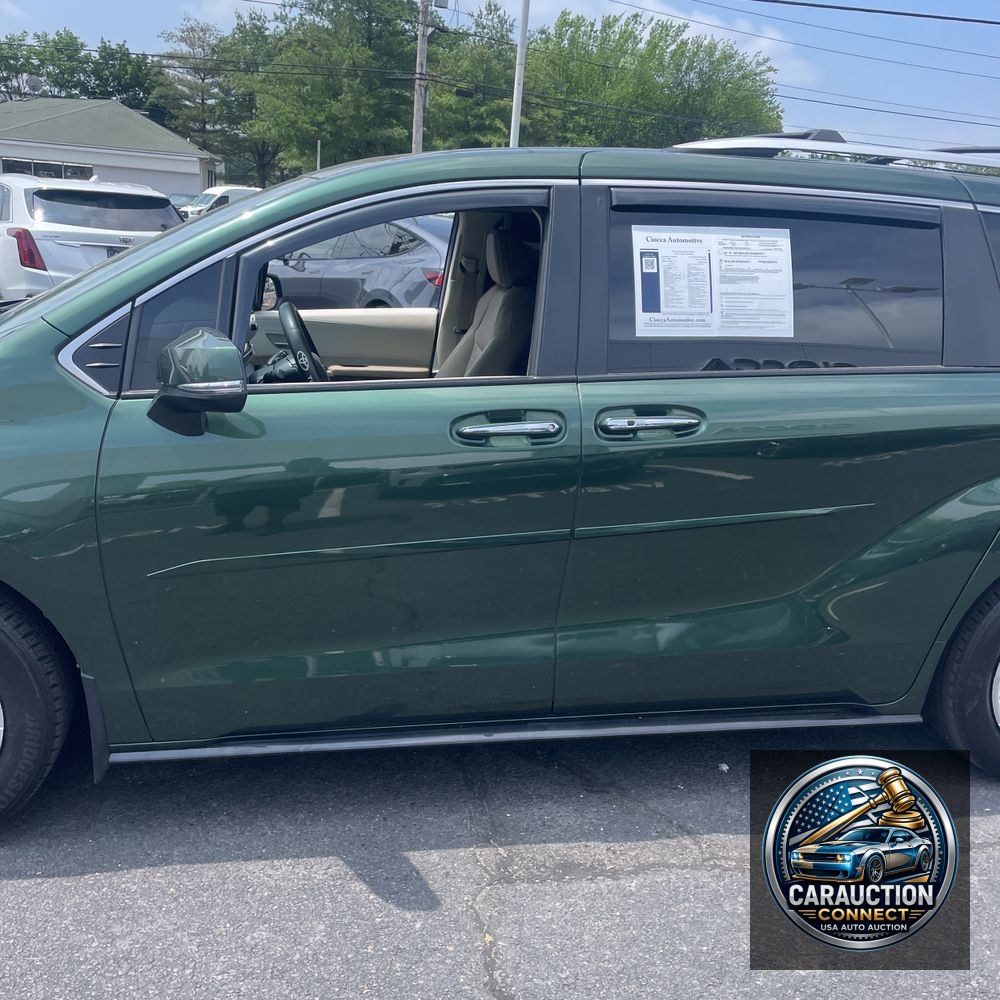 2023 Toyota Sienna Limited 7-Passenger