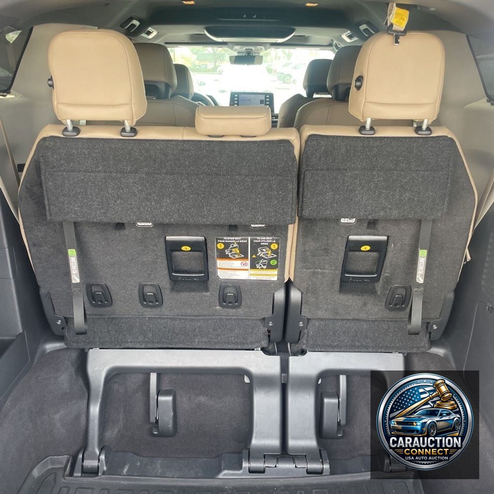 2023 Toyota Sienna Limited 7-Passenger